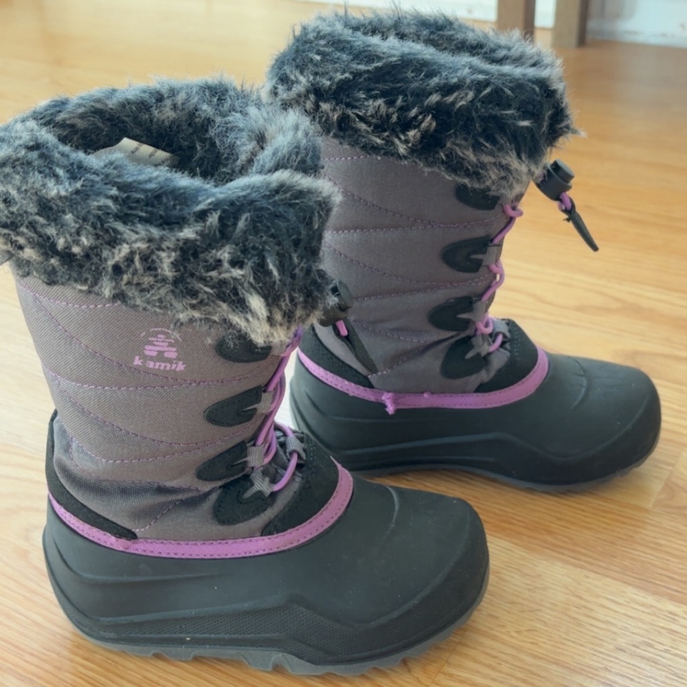 Kamik Girls Grey and Purple Winter Snow Boots with Faux Fur Cuff